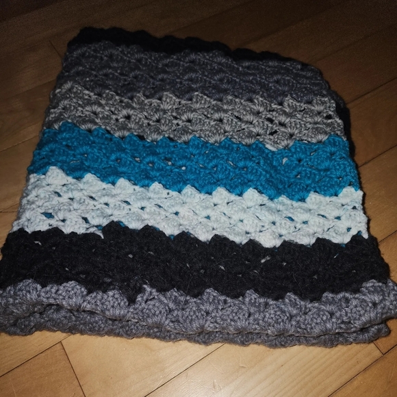 Homemade baby blanket - Picture 2 of 2